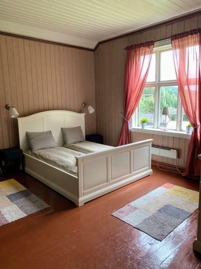 Vrangfoss Slusevaktarbolig Maison d'hôtes Funnemark